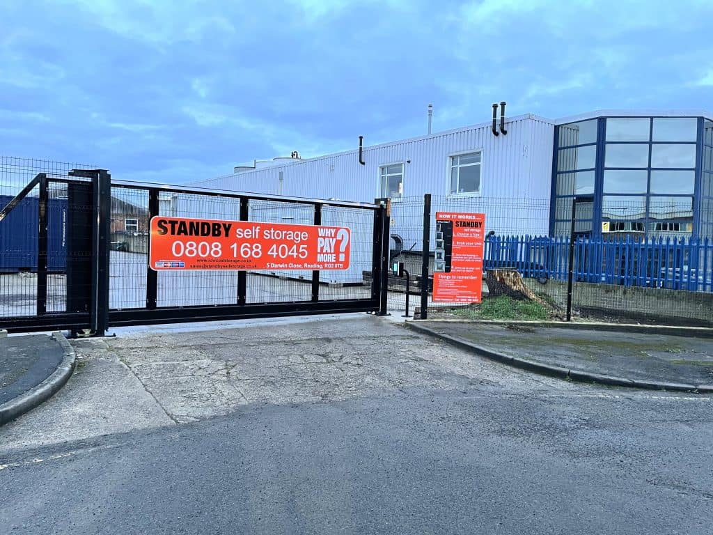 Self Storage in Aylesbury, Croydon, Epsom, Horsham, Molesey & Worthing